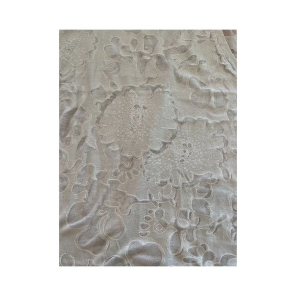 BRAND NEW With Tags - Gap Silver Grey Burnout Pattern Top - Picture 4 of 4